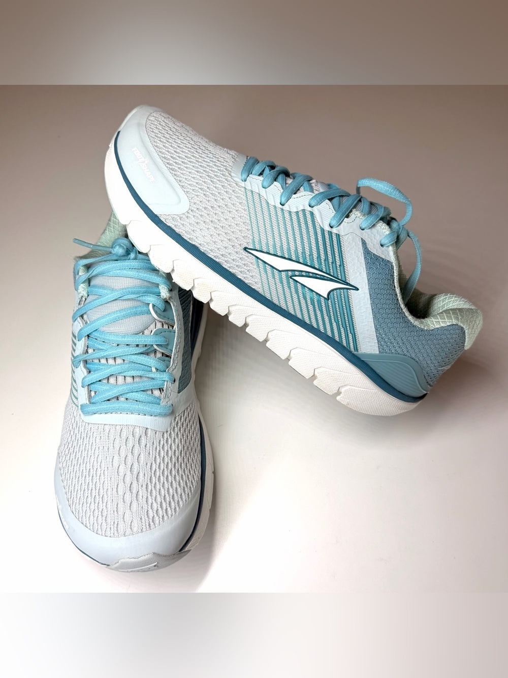 Altra Women’s Provision 4.0 Athletic Running Sneakers Size- 7.5